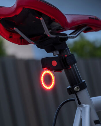 Genopladelig LED-baglygte til cykel – Sikkerhed i mørket!
